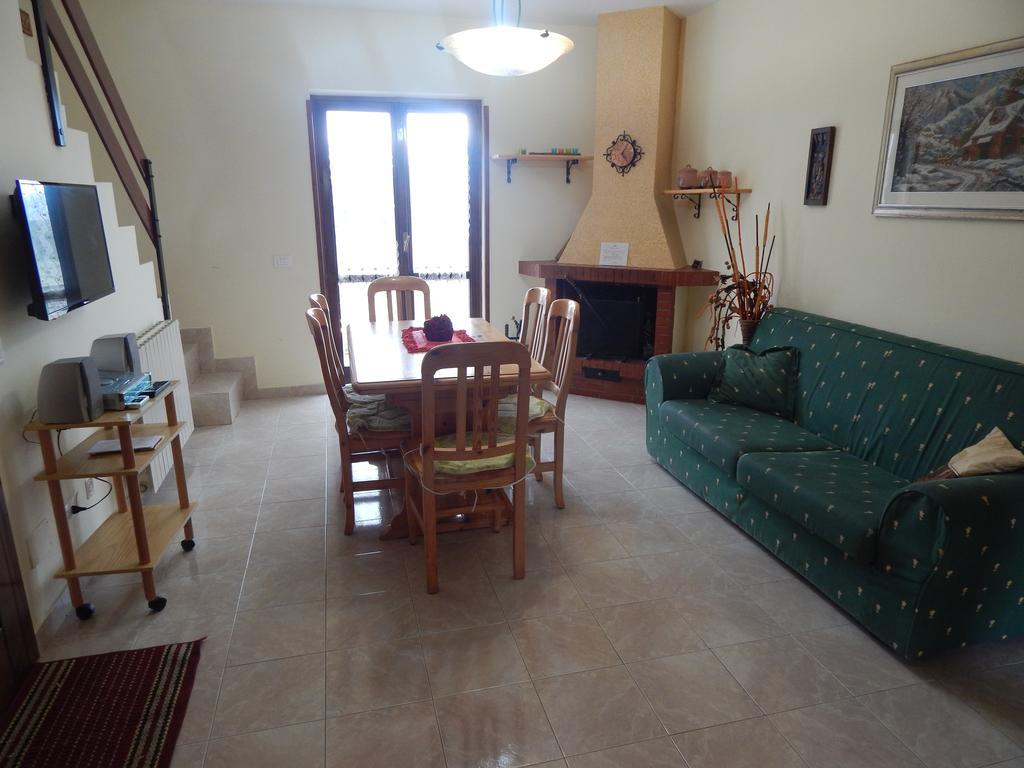 Sangro Apartment Castel Di Sangro Exterior photo